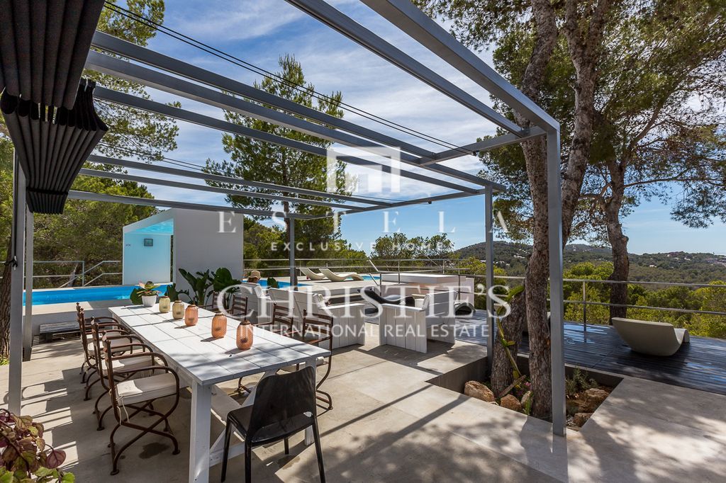 Villa Cala Vadella a luxury βίλες / μονοκατοικίες for sale in Cala